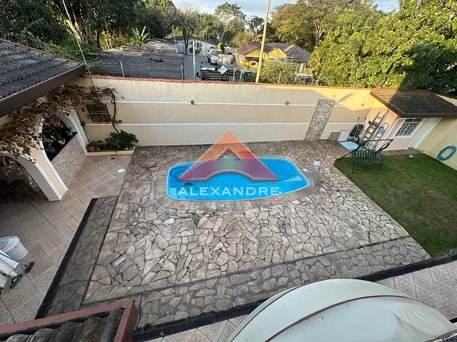 Casa com 520m² 4 quartos e 2 banheiros, à venda, no bairro Eugênio de Melo em São José dos Campos