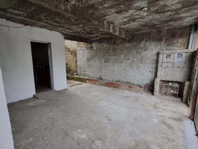 Foto do Casa - Casa tipo para venda e locação em Jardim Santo Eduardo com 4 quartos, 293m² | Lares e Andares Imóveis