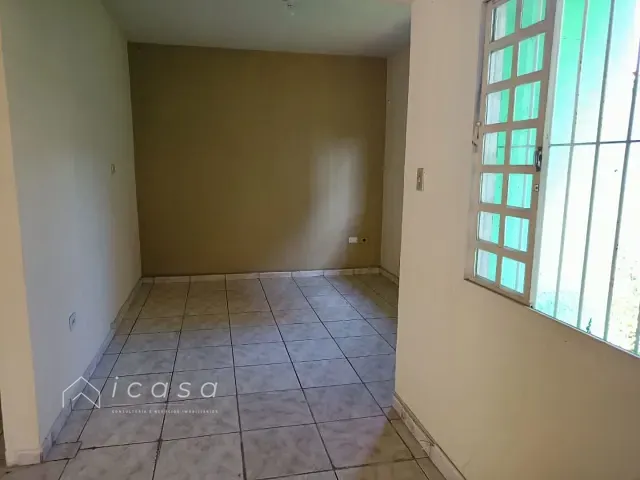 Casa com 300m² 3 quartos e 2 banheiros, à venda, no bairro Vila Industrial em São José dos Campos