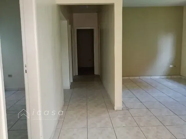 Casa com 300m² 3 quartos e 2 banheiros, à venda, no bairro Vila Industrial em São José dos Campos