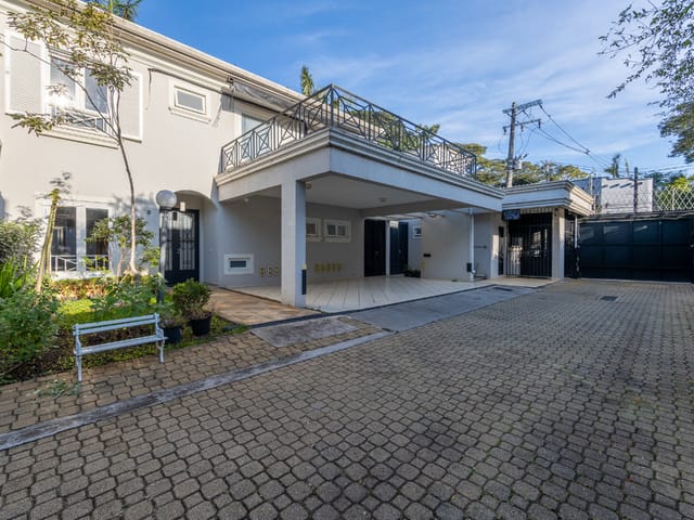 Casa com 245m² 4 quartos e 5 banheiros, à venda, no bairro Alto Da Boa Vista em São Paulo
