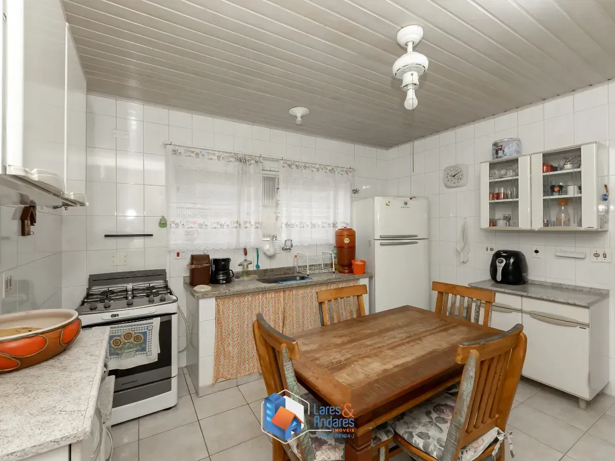 Casa, 8 quartos, 104 m² - Foto 1