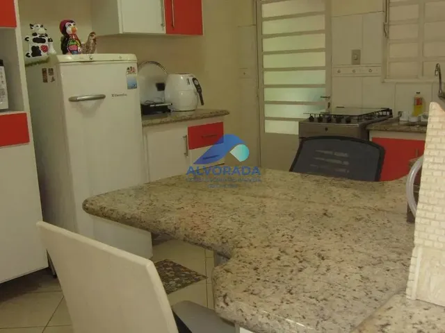 Casa com 151m² 2 quartos e 1 banheiro, para alugar, no bairro Jardim Alvorada em São José Dos Campos