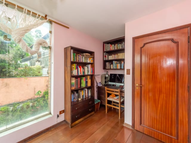 Casa com 424m² 4 quartos e 2 banheiros, à venda, no bairro City América em São Paulo