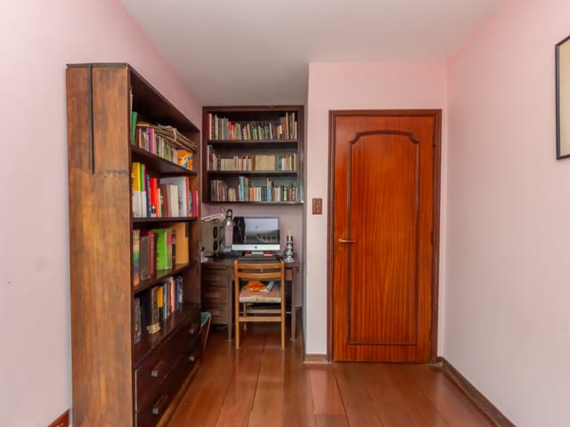 Casa com 424m² 4 quartos e 2 banheiros, à venda, no bairro City América em São Paulo