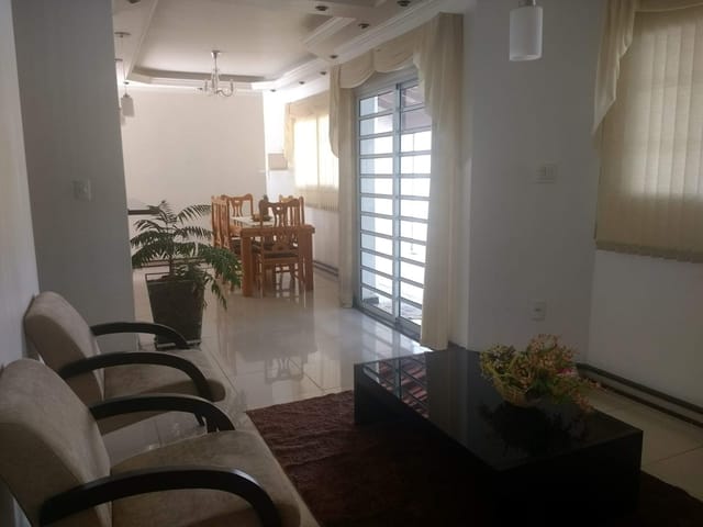 Casa com 390m² 3 quartos e 3 banheiros, à venda, no bairro Conjunto Habitacional Terra dos Ipês II (Fase I) em Pindamonhangaba