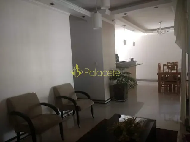 Casa com 390m² 3 quartos e 3 banheiros, à venda, no bairro Conjunto Habitacional Terra dos Ipês II (Fase I) em Pindamonhangaba
