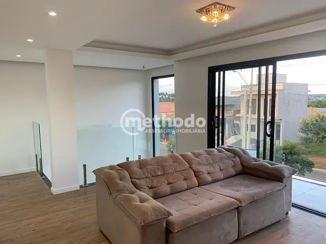 Casa com 200m² 3 quartos e 4 banheiros, à venda, no bairro Vila Bressani em Paulínia