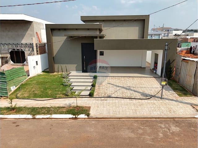 Foto do Casa - Casa no condomínio Villa Toscana para venda com 3 quartos, sendo 3 suítes, 240m² | Lares e Andares Imóveis