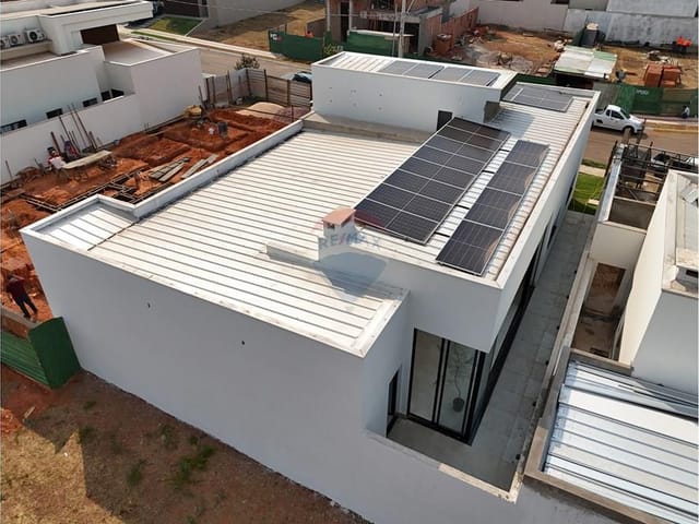 Foto do Casa - Casa no condomínio Villa Toscana para venda com 3 quartos, sendo 3 suítes, 240m² | Lares e Andares Imóveis