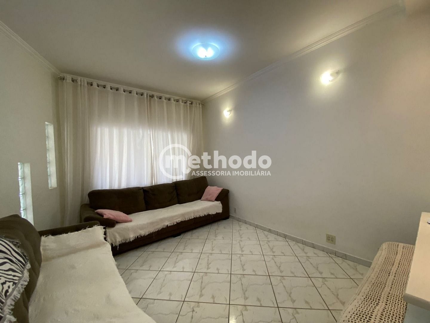 Casa, 3 quartos, 240 m² - Foto 3
