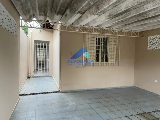 Casa com 10m² 2 quartos e 1 banheiro, para alugar, no bairro Jardim Alvorada em São José Dos Campos