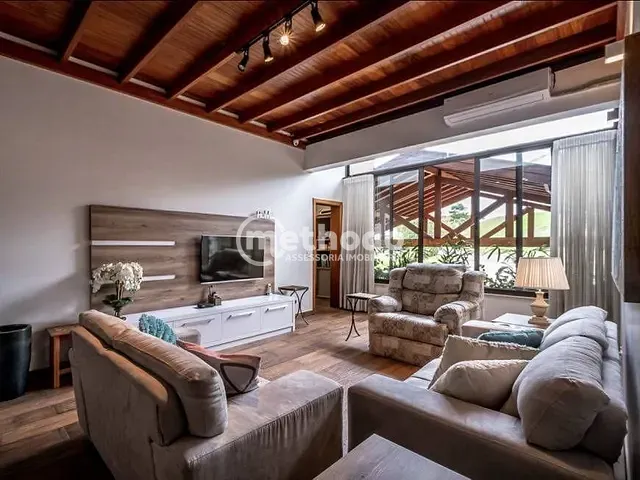 Casa com 1500m² 4 quartos e 6 banheiros, à venda, no bairro Sítios de Recreio Gramado em Campinas