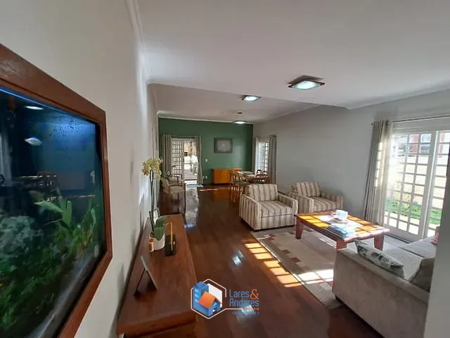 Casa com 497m² 3 quartos e 4 banheiros, à venda, no bairro Chácara Malota em Jundiaí
