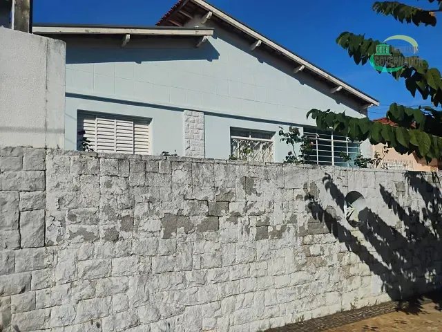 Casa 2 quartos e 1 banheiro, para alugar, no bairro Jardim Chapadão em Campinas