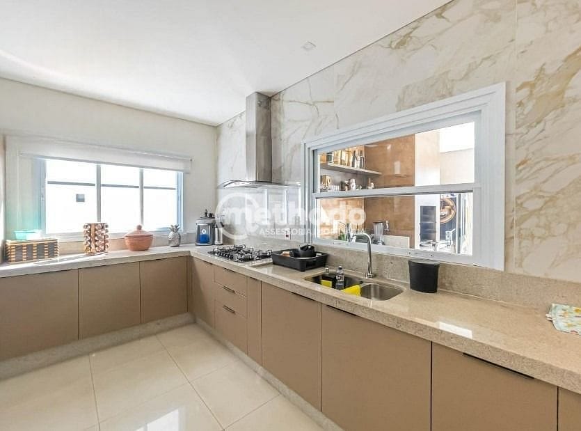 Casa, 4 quartos, 282 m² - Foto 6