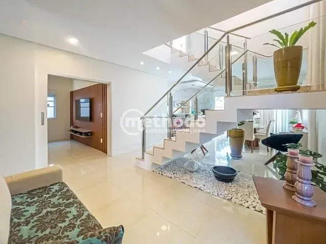 Casa com 360m² 4 quartos e 5 banheiros, à venda, no bairro Swiss Park em Campinas