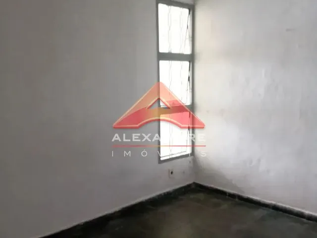 Casa com 300m² 2 quartos e 1 banheiro, para alugar, no bairro Vila Nair em São José Dos Campos