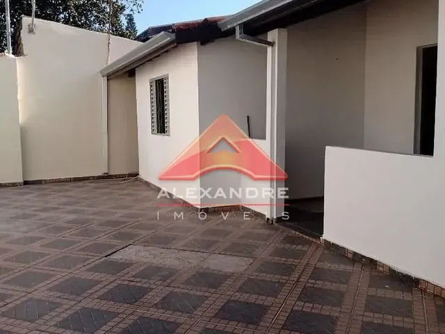 Casa com 300m² 2 quartos e 1 banheiro, para alugar, no bairro Vila Nair em São José Dos Campos