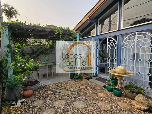 Casa com 500m² 2 quartos e 2 banheiros, à venda, no bairro Jardim do Lago em Atibaia
