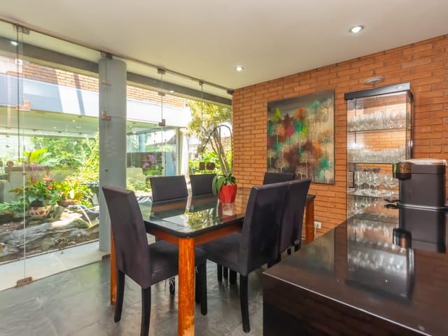 Casa com 519m² 3 quartos e 3 banheiros, à venda, no bairro Alto de Pinheiros em São Paulo