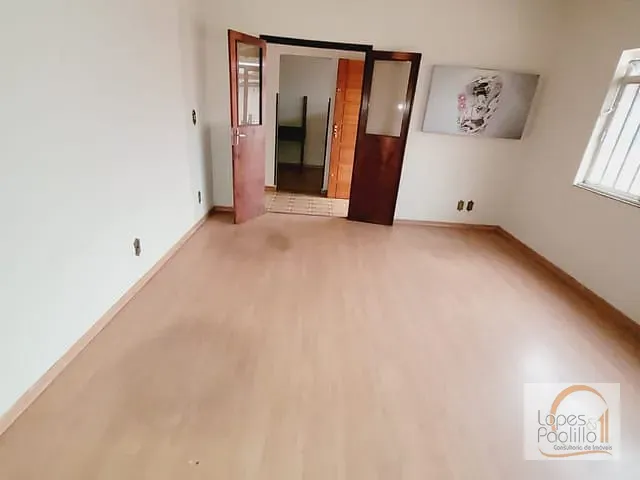 Casa com 262m² 3 quartos e 3 banheiros, para alugar, no bairro CENTRO em Atibaia