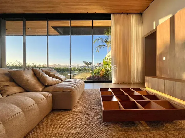 Casa com 1003m² 3 quartos e 5 banheiros, à venda, no bairro Residencial Village Ipanema II em Araçoiaba da Serra