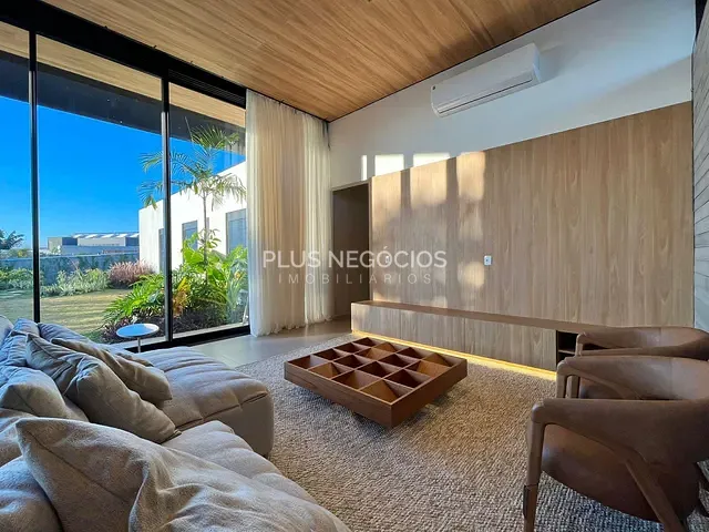 Casa com 1003m² 3 quartos e 5 banheiros, à venda, no bairro Residencial Village Ipanema II em Araçoiaba da Serra