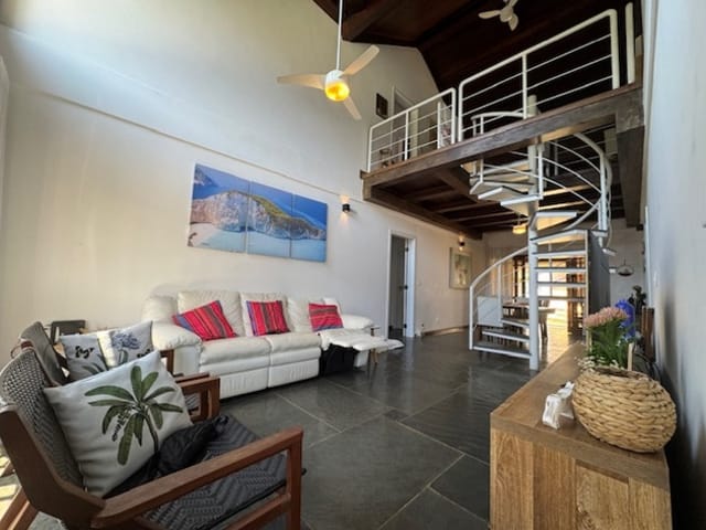 Foto do Casa - Casa no condomínio Condomínio 4 Palmeiras para venda com 5 quartos, sendo 2 suítes, 187m² | Lares e Andares Imóveis