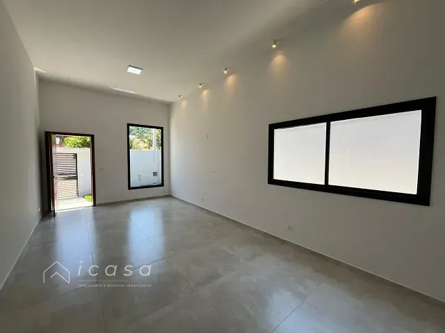 Casa com 116m² 3 quartos e 1 banheiro, à venda, no bairro Massaguaçu em Caraguatatuba