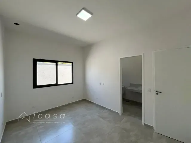 Casa com 116m² 3 quartos e 1 banheiro, à venda, no bairro Massaguaçu em Caraguatatuba