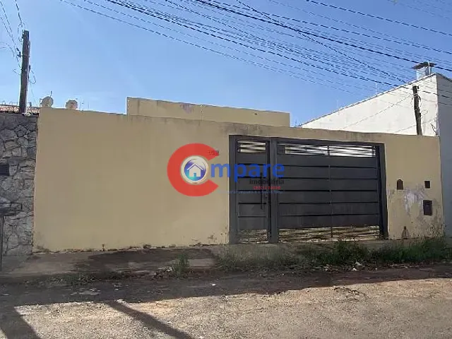 Casa com 193m² 3 quartos e 1 banheiro, à venda, no bairro VILA XAVIER (VILA XAVIER) em Araraquara