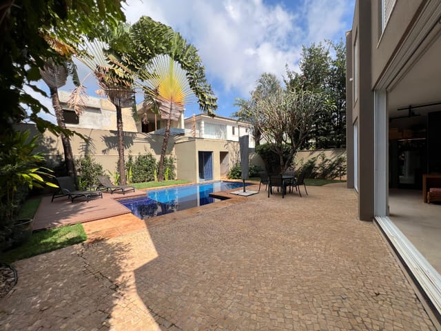 Foto do Casa - Casa no condomínio Guaporé 1 para venda com 4 quartos, sendo 3 suítes, 325m² | Lares e Andares Imóveis