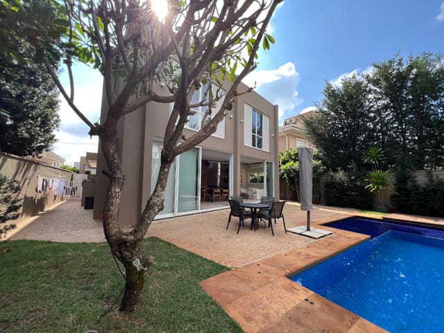 Foto do Casa - Casa no condomínio Guaporé 1 para venda com 4 quartos, sendo 3 suítes, 325m² | Lares e Andares Imóveis