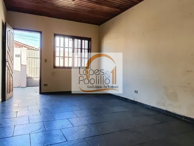 Casa com 250m² 2 quartos e 2 banheiros, à venda ou para alugar, no bairro Atibaia Jardim em Atibaia