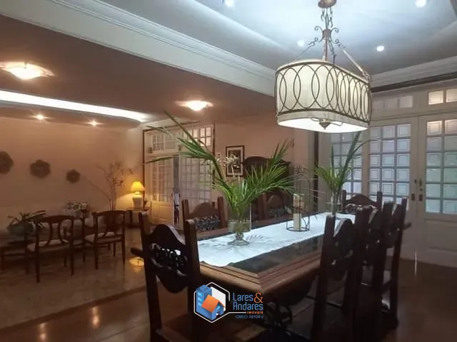 Casa com 560m² 4 quartos e 6 banheiros, à venda, no bairro Portal do Paraíso I em Jundiaí