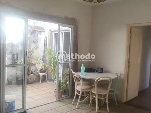 Casa com 250m² 5 quartos e 2 banheiros, à venda, no bairro Jardim Chapadão em Campinas