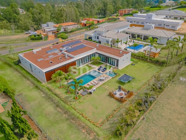 Casa com 2160m² 5 quartos e 7 banheiros, à venda, no bairro Loteamento Residencial Parque Terras de Santa Cecília em Itu