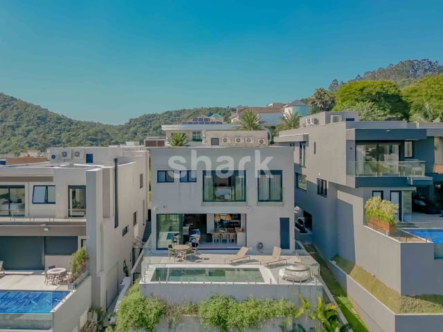 Casa com 595m² 4 quartos e 7 banheiros, à venda, no bairro Tamboré em Santana de Parnaíba