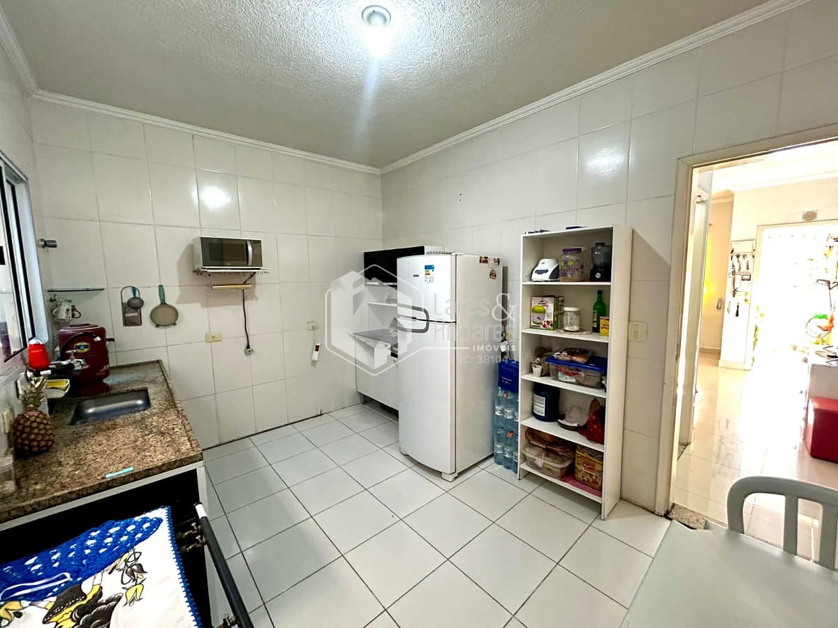 Casa à venda com 2 quartos, 84m² - Foto 8