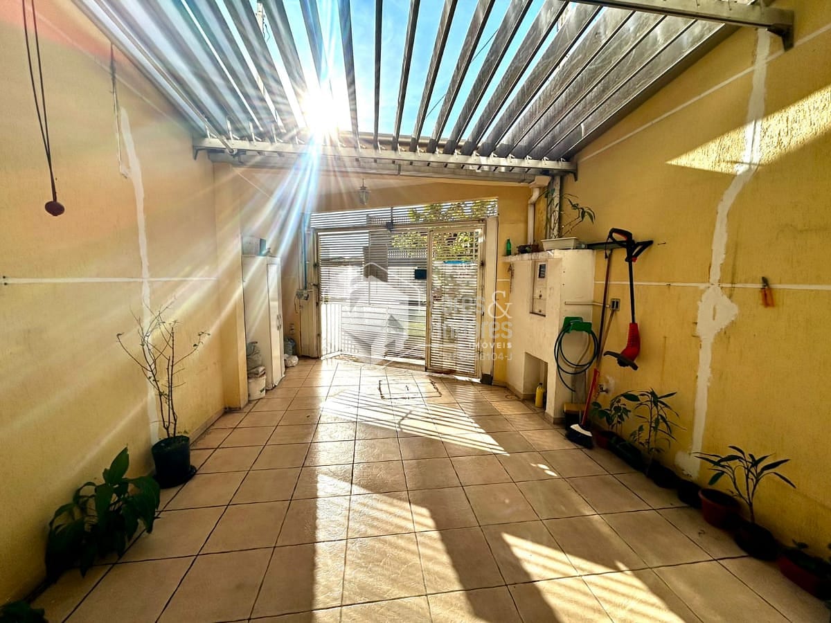 Casa à venda com 2 quartos, 84m² - Foto 26