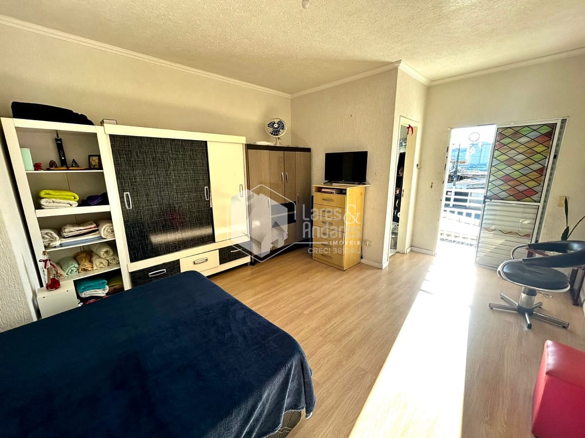 Casa à venda com 2 quartos, 84m² - Foto 15