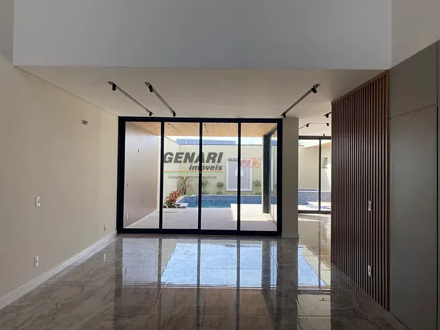 Sobrado com 300m² 3 quartos e 5 banheiros, à venda, no bairro Jardim Residencial Dona Maria José em Indaiatuba