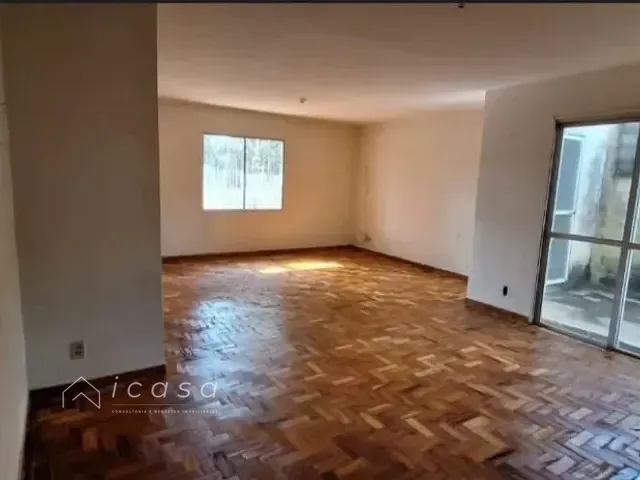 Casa com 298m² 3 quartos e 2 banheiros, à venda, no bairro Jardim Satélite em São José dos Campos