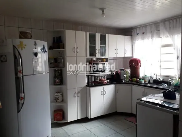 Casa com 277m², à venda, no bairro Ouro Verde em Londrina