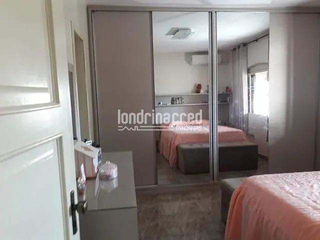 Casa com 277m², à venda, no bairro Ouro Verde em Londrina
