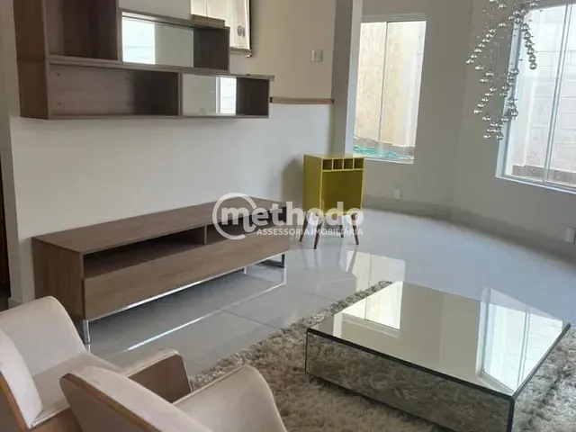 Casa com 256m² 3 quartos e 4 banheiros, à venda, no bairro Parque das Universidades em Campinas