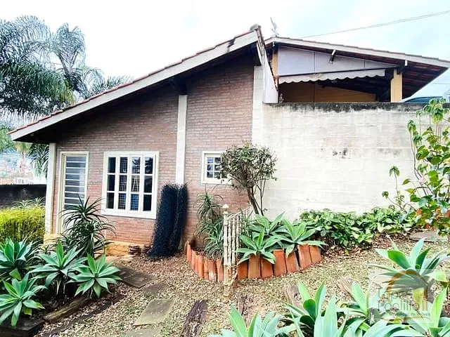Casa com 415m² 3 quartos e 2 banheiros, à venda, no bairro Jardim Paulista em Atibaia