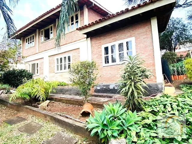 Casa com 415m² 3 quartos e 2 banheiros, à venda, no bairro Jardim Paulista em Atibaia
