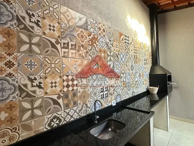 Casa com 125m² 2 quartos e 1 banheiro, à venda, no bairro Residencial Armando Moreira Righi em São José dos Campos
